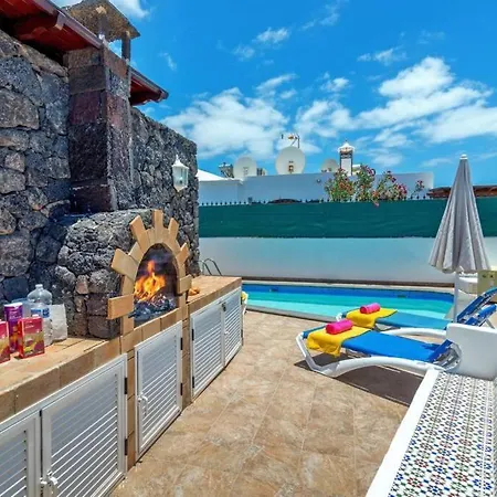 Kaleon, 3 Bedroom Villa In Puerto Del Carmen فيلة *
