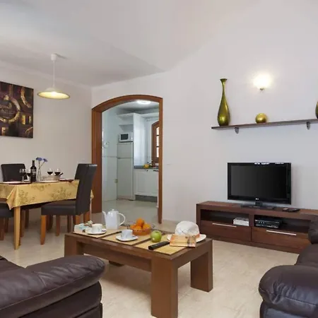 Villa Kaleon, 3 Bedroom Villa In Puerto Del Carmen