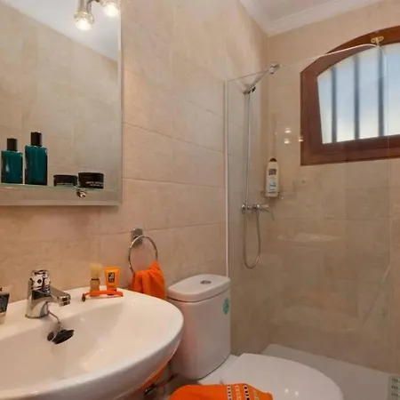 Kaleon, 3 Bedroom Villa In Puerto Del Carmen